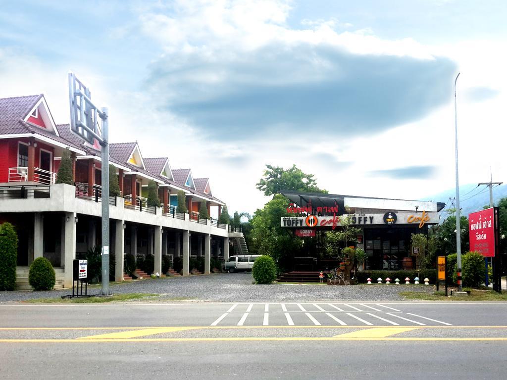 Toffee House Hotel Nakhon Nayok Exterior photo