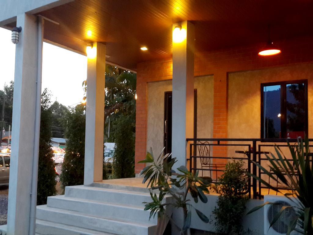 Toffee House Hotel Nakhon Nayok Exterior photo